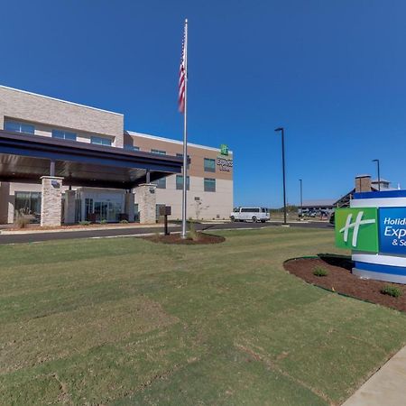 Holiday Inn Express & Suites - Union City By Ihg Luaran gambar