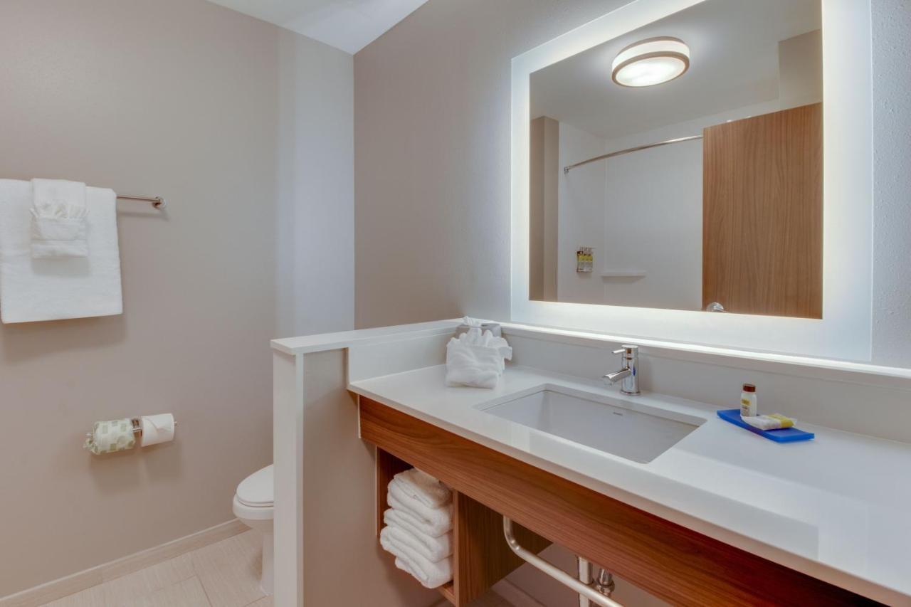 Holiday Inn Express & Suites - Union City By Ihg Luaran gambar