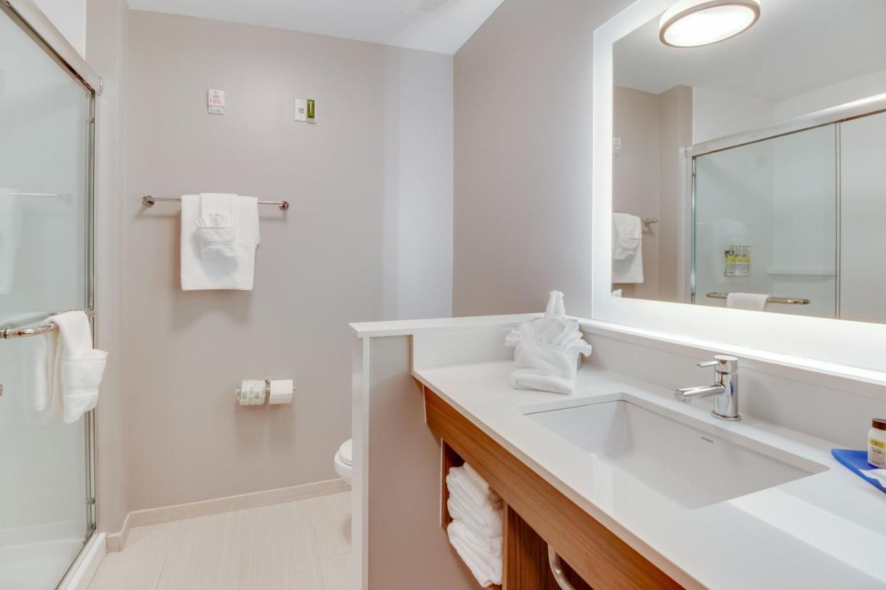 Holiday Inn Express & Suites - Union City By Ihg Luaran gambar