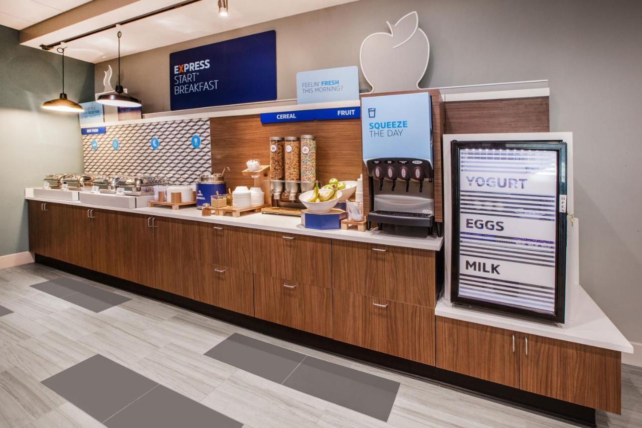 Holiday Inn Express & Suites - Union City By Ihg Luaran gambar